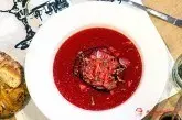 Cviklovo-paradajková polievka